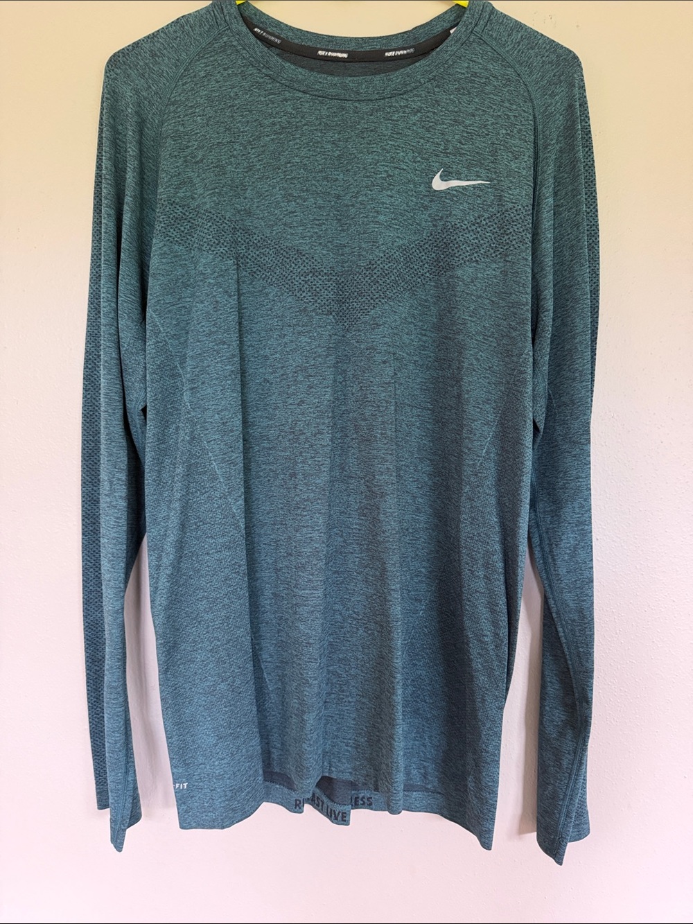 Nike Men’s Long-Sleeve Crew Shirt - Teal